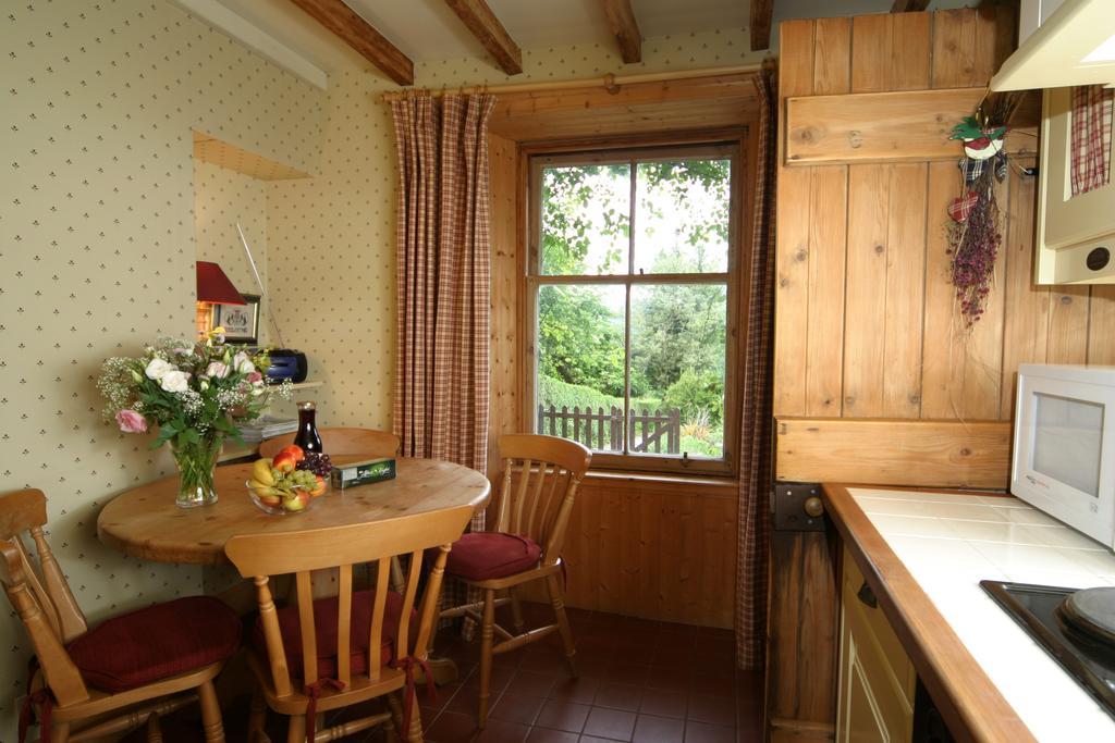 Springburn Cottage Strachur Exterior foto